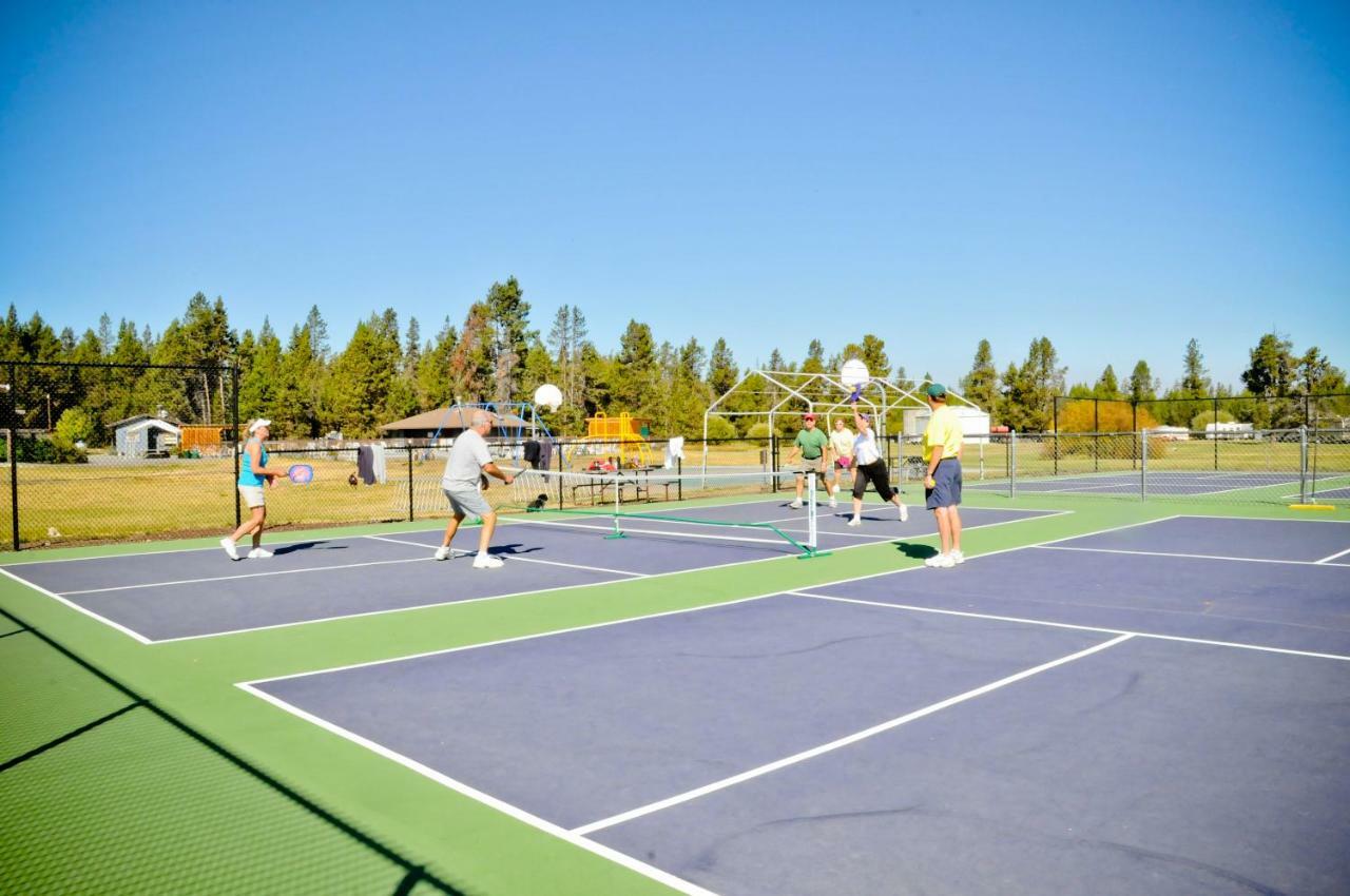 Bend-Sunriver Camping Resort 24 Ft. Yurt 16 Kültér fotó